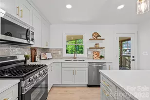 4200 Abbeydale Dr, Charlotte, NC 28205 - Photo 9