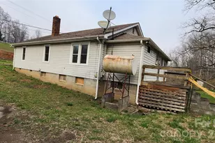 3490 US 70 Hwy E, Marion, NC 28752 - Photo 5