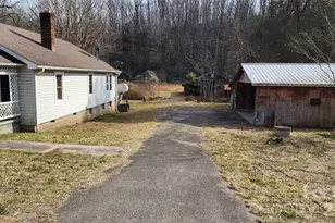 3490 US 70 Hwy E, Marion, NC 28752 - Photo 21