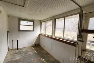 3490 US 70 Hwy E, Marion, NC 28752 - Photo 19