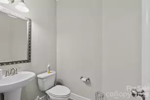 10012 Michael Crossing Dr, Charlotte, NC 28213 - Photo 15