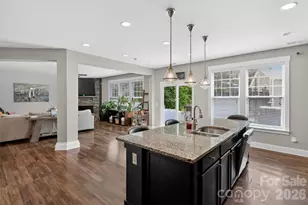 10012 Michael Crossing Dr, Charlotte, NC 28213 - Photo 9