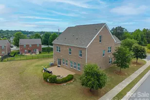 2617 Kinmere Dr, Gastonia, NC 28056 - Photo 9