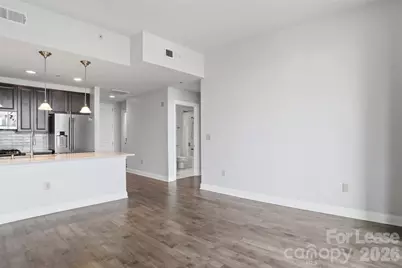 701 Royal Court #911, Charlotte, NC 28202 - Photo 7