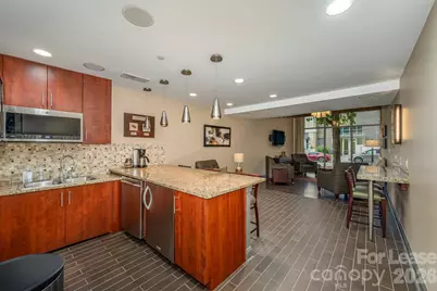 701 Royal Court #911, Charlotte, NC 28202 - Photo 33