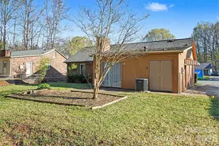 5212 Barrington Dr, Charlotte, NC 28215 - Photo 13