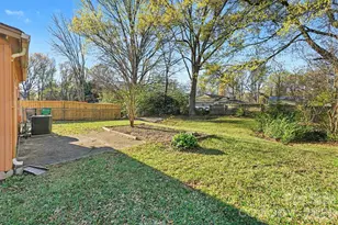 5212 Barrington Dr, Charlotte, NC 28215 - Photo 15