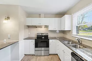 5212 Barrington Dr, Charlotte, NC 28215 - Photo 5