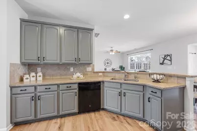 13915 Holly Stream Drive, Huntersville, NC 28078 - Photo 15