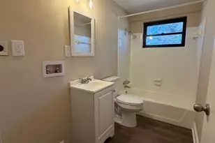 904 8th Ave SW, Conover, NC 28613 - Photo 5