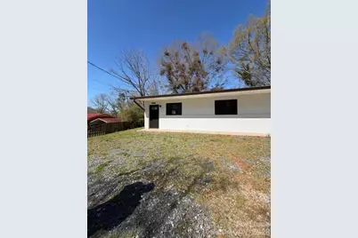 904 8th Avenue SW, Conover, NC 28613 - Photo 1