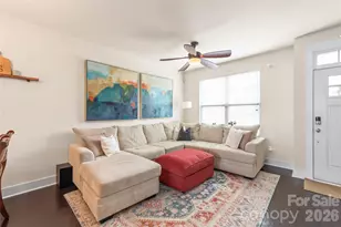 3217 Bending Birch Pl, Charlotte, NC 28206 - Photo 5