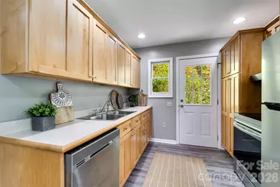 365 Duckback Trail, Whittier, NC 28789 - Photo 17