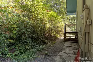 365 Duckback Trl, Whittier, NC 28789 - Photo 31