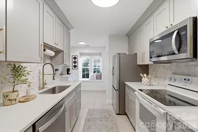 2705 New Hamlin Way, Charlotte, NC 28210 - Photo 3