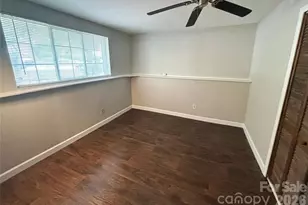 9525 Robert Burns Ct, Charlotte, NC 28213 - Photo 9