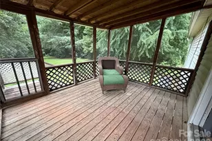 9525 Robert Burns Ct, Charlotte, NC 28213 - Photo 11