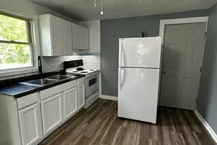 435 Davis St, Albemarle, NC 28001 - Photo 15