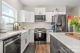 163 4 Andrews Dr, Harmony, NC 28634 - Photo 5