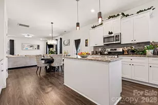 4009 Eckels Dr, Charlotte, NC 28215 - Photo 7