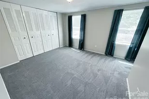 9524 Robert Burns Ct, Charlotte, NC 28213 - Photo 7