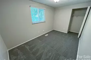 9524 Robert Burns Ct, Charlotte, NC 28213 - Photo 9