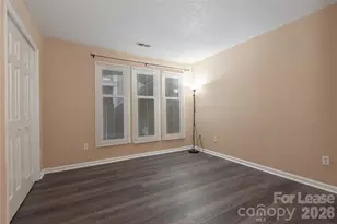 9205 Ravenwing Dr, Charlotte, NC 28262 - Photo 9