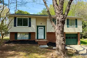 9524 & 9525 Robert Burns Ct, Charlotte, NC 28213 - Photo 15