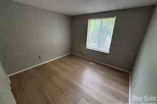 9524 & 9525 Robert Burns Ct, Charlotte, NC 28213 - Photo 19