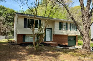 9524 & 9525 Robert Burns Ct, Charlotte, NC 28213 - Photo 3