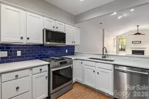 45 Craggy Vis Dr, Swannanoa, NC 28778 - Photo 9