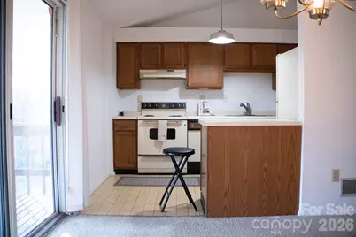 1018 Farmfield Lane, Charlotte, NC 28213 - Photo 7