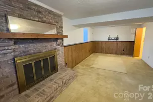 1018 Farmfield Ln, Charlotte, NC 28213 - Photo 15