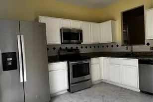 9247 Cranfield Ln, Charlotte, NC 28277 - Photo 3