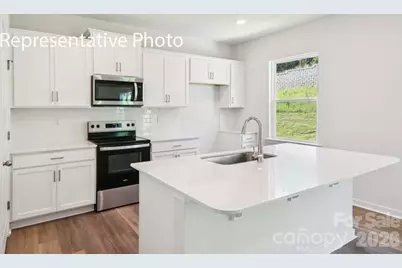 600 17th Avenue Drive NE, Hickory, NC 28601 - Photo 7