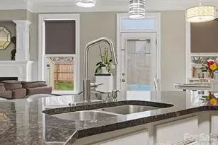 9414 Macquarie Ln, Charlotte, NC 28227 - Photo 9