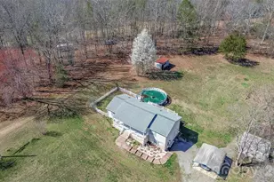 311 Fletcher Rd, Union Grove, NC 28689 - Photo 5