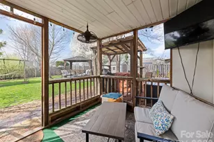 922 Woodhill Dr, Fletcher, NC 28732 - Photo 7