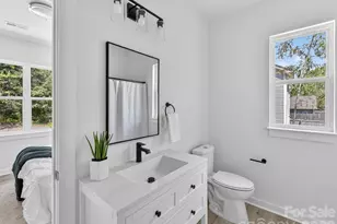 651 Stillgreen Ln, Charlotte, NC 28214 - Photo 17