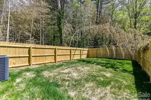 651 Stillgreen Ln, Charlotte, NC 28214 - Photo 29