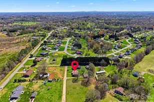 2421 35th St Ct NE, Hickory, NC 28601 - Photo 31