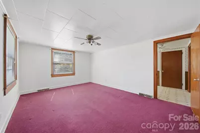 2421 35th Street Court NE, Hickory, NC 28601 - Photo 3