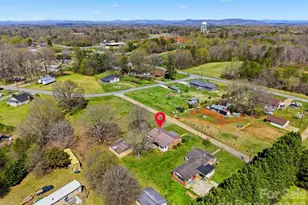 2421 35th St Ct NE, Hickory, NC 28601 - Photo 33