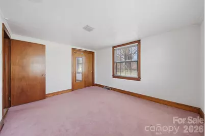 2421 35th Street Court NE, Hickory, NC 28601 - Photo 19