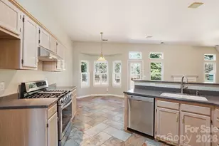 9332 Broken Pine Ln, Charlotte, NC 28269 - Photo 19