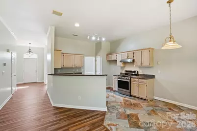 9332 Broken Pine Lane, Charlotte, NC 28269 - Photo 15