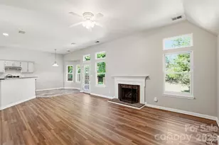 9332 Broken Pine Ln, Charlotte, NC 28269 - Photo 25