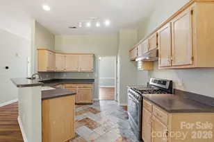 9332 Broken Pine Ln, Charlotte, NC 28269 - Photo 17