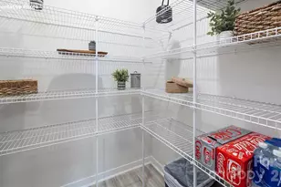 5113 Shallow Brk Dr, Charlotte, NC 28215 - Photo 5