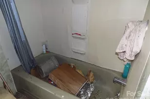 2605 Lowell Rd, Gastonia, NC 28054 - Photo 17